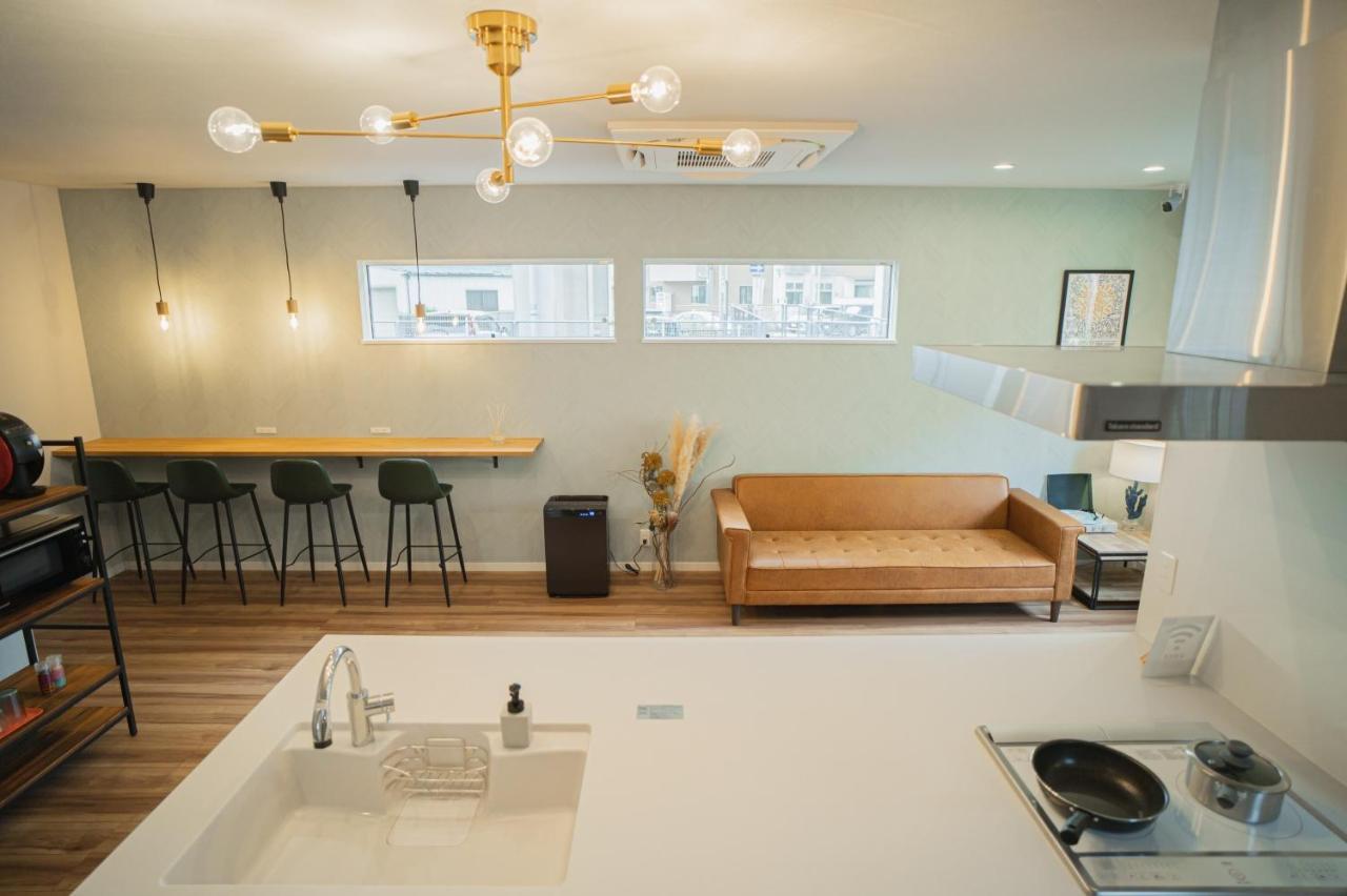 Orange County Guest House Изуми-Сано Екстериор снимка