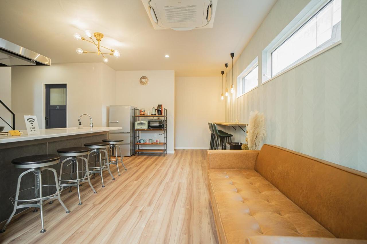 Orange County Guest House Изуми-Сано Екстериор снимка